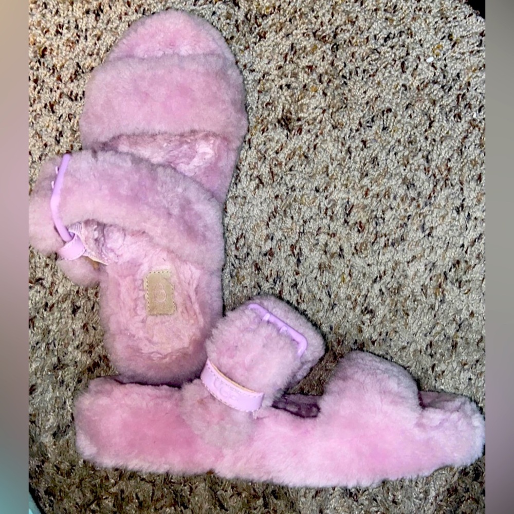 UGG Sandals Women’s Size 7
